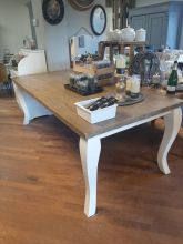 Prachtige eettafel gekromde poten houten blad