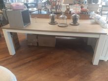 Eettafel vergrijsd blad wit onderstel 220 cm
